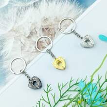 1 pieza Llavero creativo con diseños multicolor de partes de automóvil como turbina, pistón, llanta, palanca de cambios, volante, rotor, disco de freno, amortiguador, boquilla de combustible, bujía, junta del motor, aerógrafo, una llave especial, que refleja la cultura de modificación de automóviles, un regalo en forma de llavero