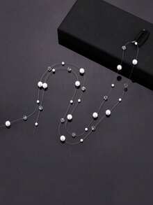 1入組女士珍珠髮絲編鍊及閃閃發光髮夾,適用於日常使用、聖誕節、萬聖節、教師節、護士節和其他場合。完美的派對髮飾,顏色隨機