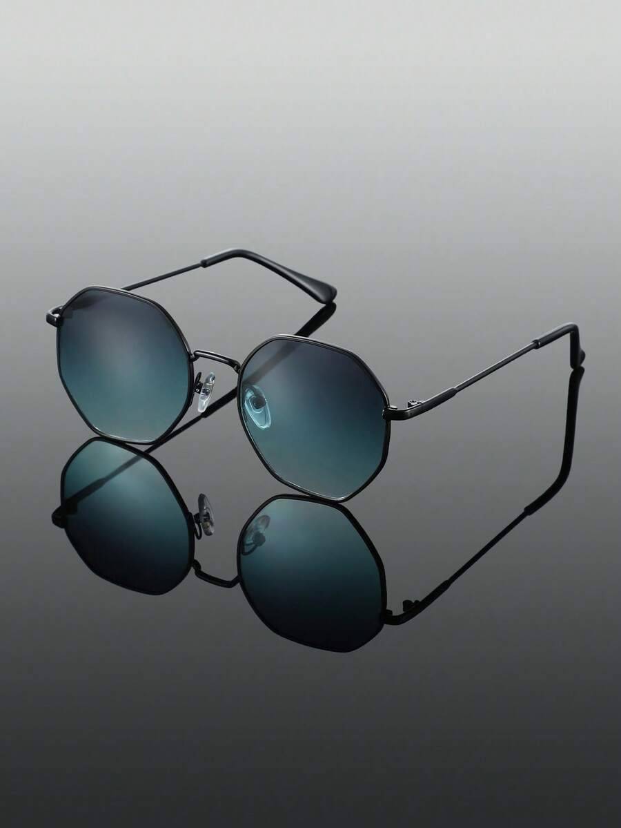 一副铜色几何全框双色现代简约时尚男士眼镜，适合街头风格、热带海滩度假、狂欢节装扮、夜店活动，适合所有脸型