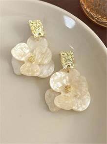 1 Pair Retro Luxury Fashion Exaggerated Floral Drop Earrings For Women, Suitable For Parties And Vacations