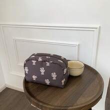 可爱大容量化妆包，便携式手提包，小众设计化妆品收纳包，旅行必备包，适合学校度假度假返校用品洗漱包防水盥洗包