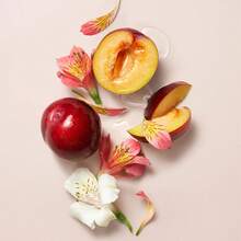 Victoria's Secret Pure Seduction Perfumed Mist 250ML - Floral Scent - View 4