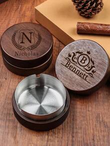 Cendrier en bois personnalisable avec gravure laser et couvercle, plateau de bureau en noyer personnalisé, cadeaux pour hommes, cendrier avec gravure laser, cendrier en bois personnalisé, plateau à fumer personnalisé, couvercle de cendrier anti-vent, cadeaux pour hommes, cendrier de bureau, cendrier en noyer, cadeau de fête des pères avec gravure, cadeau pour garçons d'honneur, cadeau personnalisé pour fumeurs, plateau de décoration de bureau, cadeau de fête des pères, cendrier rétro, cendrier rétro en bois anti-vent, convient pour le bureau, le patio, la décoration de la maison - Argent - Voir 2