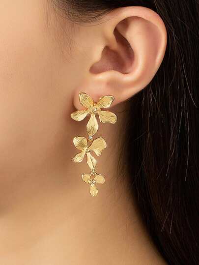 1 对时尚精致小花耳环，优雅的女士装饰耳环，适合日常佩戴，也是送给朋友的绝佳礼物
