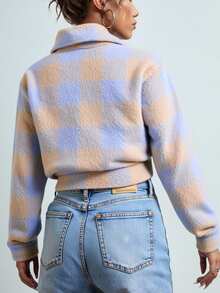 Chamarra afelpada corta dama mujer tejido suave a cuadros solapa manga larga diseño casual cierre frontal bolsillos delanteros estilo moderno cómodo ideal para frío otoño invierno prendas cálidas  de moda día noche fiesta evento salida vacaciones - Lila Púrpura - Ver 2