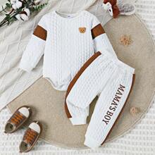 Conjunto de ropa informal de alta calidad de 3 piezas para bebé niño: body bordado con parches de punto, pantalón de puño acanalado y outfit casual cómodo