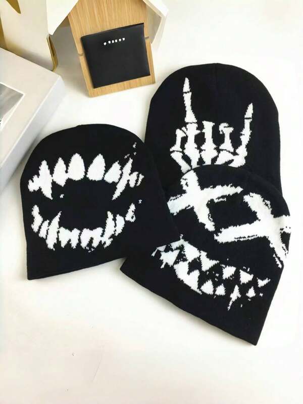 A Unisex Dark-Colored Ghost Face Embroidery For Halloween, Parties, Night Trips, And Vacations