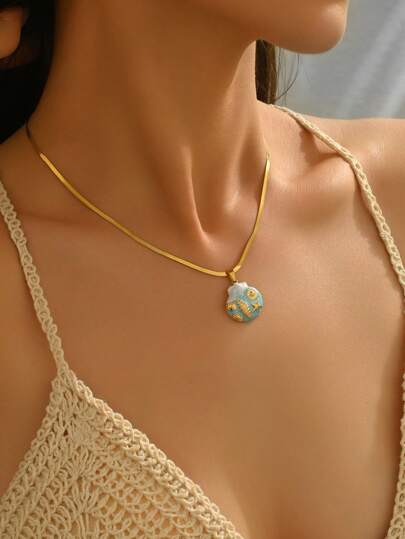 1pc Women's 18k Gold Plated Ocean Element Shell Pendant Necklace, Blue Painted Textured Design, Suitable For Beach & Summer Vibe