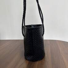Women Shoulder Bags - 黑色 - 查看 10