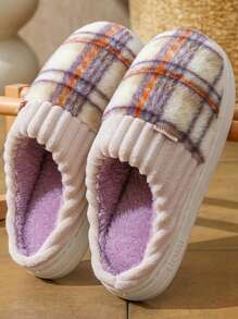 متعدد الألوان