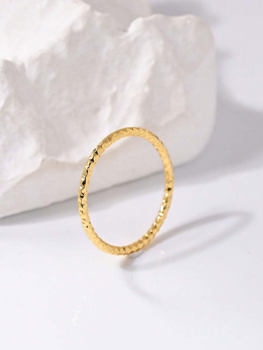 1 件经典简约 18K 镀金戒指，男女通用戒指，优雅百搭，非常适合日常通勤和特殊场合，是情侣、情人节、日常戒指的理想礼物|简约设计|耐用戒指。 - 金黃色 - 查看 1