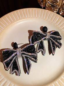 Andkiss 1对优雅蝴蝶结耳环，适合日常佩戴 - 黑色 - 查看 3