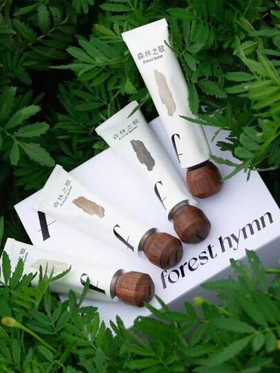 森林颂歌 30克固体香水，持久留香，便携易用，不含酒精，适合女性日常使用，是送给妈妈、妻子、姐妹、女友、朋友的绝佳礼物，也适合派对、旅行、海滩、露营和其他户外活动。