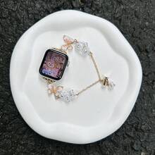 1 条适用于 38 毫米 40 毫米 42 毫米 44 毫米 41 毫米 45 毫米 46 毫米 49 毫米 Ultra Watch Series 10 9 8 7 6 5 4 3 2 的玫瑰金不对称仿珍珠蝴蝶手链腕带，适用于女式 表带