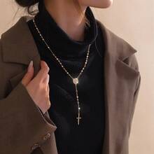 14 Karat vergoldete elegante luxuriöse Kreuz- und Jungfrau Maria Anhänger Halskette, handgefertigte dreifarbige Perlenkette, einzigartiges Pulloverkettendesign, geeignet für Frauen, Party und Valentinstag Geschenk