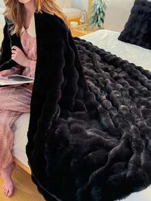 1pc Faux Rabbit Fur Fluffy Blanket, Soft & Warm Throw Blanket For Napping, Sofa, Office, Bed, Camping, Travel, Multi-Purpose Gift Blanket For All Seasons