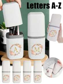 Estuche portátil para cepillo de dientes con diseño de cartas de amor en negro, ¡mantén tu cepillo de dientes limpio y seguro mientras viajas! Portacepillos de dientes de viaje, taza portacepillos portátil, adecuado para viajes, campamentos, viajes de negocios y escuela, taza multiusos para cepillo de dientes, kit de almacenamiento de cepillo de dientes y artículos de tocador de viaje, caja de almacenamiento minimalista para artículos de tocador, artículos esenciales de viaje, accesorios de baño, artículos del hogar y suministros de almacenamiento.