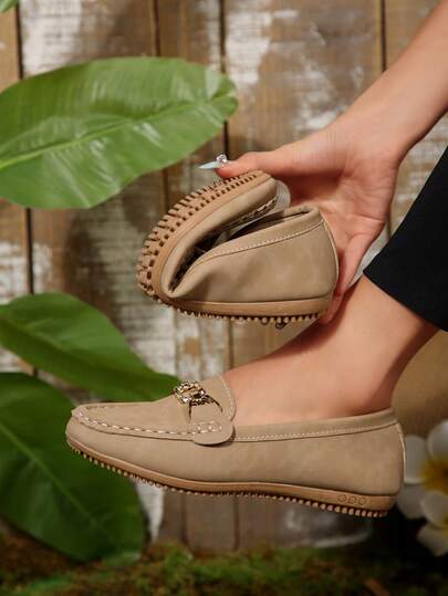 Fall/Winter New Style Casual Loafers For Women, Plus Size, Slip-On, Solid Color, Comfortable, Breathable, Fashionable Metal Buckle Decor, Handmade Flat Penny Loafers, Soft Sole, Khaki Leather Surface, Suitable For Daily Commute, Leisure, Spring/Summer,Sneakers For Women