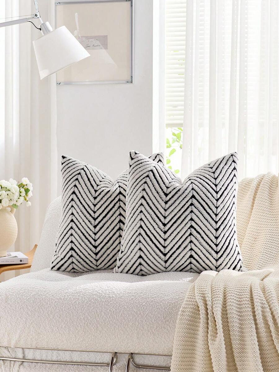 1pc Black & White Bohemian Geometric Plush Decorative Pillow Cover (Pillow Insert Not Included), Reverse Side With Fleece Fabric, Square Cushion Cover, Holiday Home Pillow Decor, Soft & Comfortable Plush Material, Modern Decor For Sofa, Home & Bedroom,Fall Decor,Autumn Decor,Room Decor