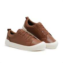 Tênis feminino casual de amarrar em couro Via Madamah