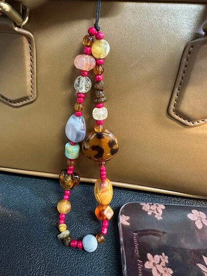 Retro Leopard Print Beaded Phone Lanyard, Elegant Short Wrist Strap Charm, Camera Hanging Accessory For Women. Note: Bead Colors May Vary Slightly Due To Batch Differences.