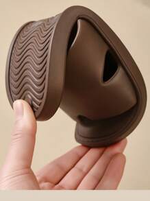 皮革纹理优雅百搭纯色男女通用拖鞋，适合夏季居家穿着