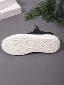 新款女士舒适透气低帮休闲运动鞋，学院风时尚度假街头服饰 - 黑色 - 查看 9