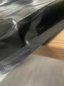 200 sacs poubelle noirs épais et résistants - étanches, en polyéthylène durable, convenant pour la maison, le bureau, la cuisine, la salle de bain et l'extérieur. Solution de nettoyage polyvalente, avec un design enroulable pratique. Sacs plastiques noirs surdimensionnés pour une utilisation commerciale ponctuelle, propriété d'hôtel, restauration. Déplié 28 * 48 cm, déplié 45 * 50 cm