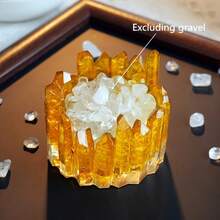 [6-7厘米天然水晶柱碗] 透明光泽的水晶石材质，可用作精致的烛台、手链首饰收纳盒和家居装饰品。也可在日常生活中用作水晶清洁工具。