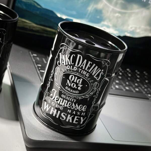 1pc Vintage Metal Ashtray - Deep Black Retro Design, Large Capacity Round Shape, Suitable For Home, Office, Bar, Cafe - Durable Rustic Style Decor, Perfect Gift For Holiday And Birthday, Bar Accessory, Smooth Metal Surface, Classic Shape, Sturdy Construction, Decorative Tray, Home Decor