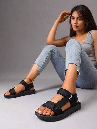 Sandalias de mujer con suela gruesa de camuflaje de moda 2025, cómodas sandalias deportivas de plataforma antideslizantes para la playa, con cuña acolchada ligera, zapatos casuales de verano esenciales