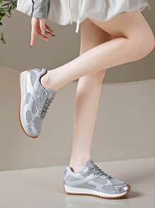 Nouvelles Baskets de sport respirantes à mailles légères, version coréenne unisexe pour couple, été 2025