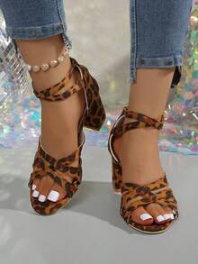 2025新款粗跟舒适时尚蛇纹粗跟沙滩派对女士高跟鞋