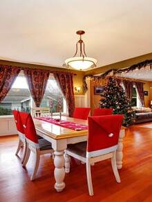 6pcs-Christmas Chair Back Cover Holiday Dress Christmas Big Hat Printed Non-Woven Christmas Chair Cover, Can Be Used In The Dining Room, Bedroom, Kitchen Outdoor A Variety Of Scenes,Red Xmas Decorative Dust-Proof Chair Slipcover,Hristmas Chair Covers Classic Red Chair Back Covers Winter Dining Room Seat Covers Washable Chair Slipcovers For Home Kitchen Hotel