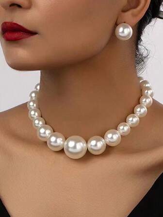 1pc Minimalist Elegant Large Faux Pearl Necklace, Suitable For Women Any Occasion