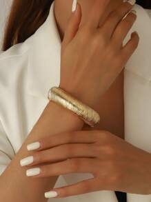 1pc Metal Texture Hinge Bangle Bracelet, Exaggerated Women Jewelry