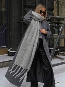 1PC Women Autumn/Winter Light Gray Solid Color Versatile College Style Elegant Coarse Beard Thick Warm Scarf, Suitable For Cold Proof Shopping And Dressing In Autumn/Winter Season - Light Grey - View 1