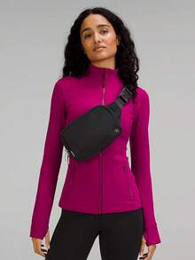 Lululemon Everywhere Belt Bag Large 2L Black-For Yoga Gym Running-Sweat-Wicking-Yoga-All Seasons Sport-Spring/Summer-Autumn/Winter-Back To School- Mother's Day Gifts-Father's Day Gift - 黑色 - 查看 2