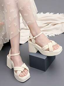 女士休闲粗跟凉鞋，时尚百搭厚底高跟鞋