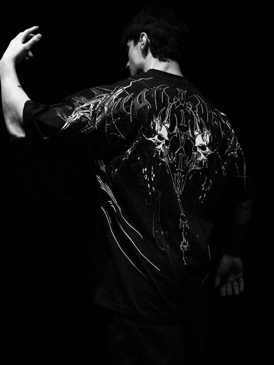 Men Plus Size Summer Dark Retro Casual Short Sleeve Round Neck T-Shirt, Polyester Fabric, Suitable For Sports And Fitness, Emo