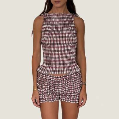 Women's Y2K Summer Shorts Outfit Slim Fit Stylish Plaid Smocked Ruffled Trim Sleeveless Tank Tops And Pleated Shorts 2 Pcs Beach Set