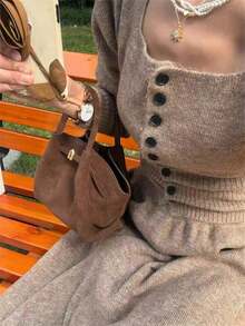欧美小众设计麂皮水桶包，搭扣设计，女士街头手提包，适合秋冬购物、通勤、聚会、送礼，最新时尚麂皮包，完美搭配女士秋季服装 - 咖啡 - 查看 5