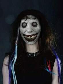 Set de disfraz de 2 piezas: Incluye una máscara de demonio blanco sonriente y un cuchillo de utilería, diseñado con un tema de monstruo de estilo callejero. La máscara tiene un color beige claro, ojos hundidos y dientes afilados, hecha de látex de alta calidad, creando un efecto de horror zombie realista. Perfecto para fiestas de disfraces, salas de escape, juegos de rol, disfraces de Halloween y utilería de festivales. Adecuado tanto para hombres como para mujeres. Se puede regalar a familiares y amigos.