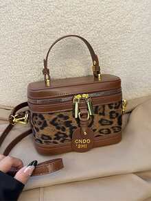 New Autumn/Winter Mini Letter Leather Tag Pendant Decor Vintage Patchwork Leopard Pattern Hand Bag, Cosmetic Bag, Mini Square Bag, Niche Fashion Bucket Tote Bag, Box Bag, Versatile Casual Shoulder Crossbody Bag For Women, New Fall Winter Tiger Print Bag For Women, New Fall Winter Cheetah Print Purse For Women , Leopard Cheetah Print - Multicolor - View 11