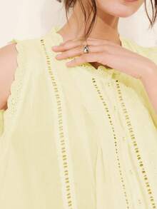 Women Boho Floral Eyelet Button Down Tank Tops Vintage Embroidery Solid Color Ruffle Sleeveless Scalloped Hem Loose Fit Vest Crop Tops Summer Casual Cropped Shirts Going Out Tops Beach Vacation Streetwear - 黃色 - 查看 4