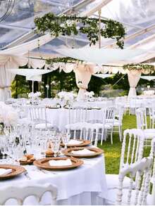 大型白色优雅纸伞，木质伞柄，适用于婚礼、派对、纸质装饰伞、DIY绘画伞、浪漫婚礼新娘派对和摄影配件、圣诞节、毕业典礼、母亲节和其他场合。