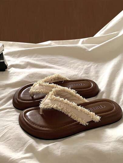 2025年夏季新款女士人字拖夹趾凉鞋厚底休闲沙滩拖鞋