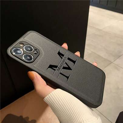 Funda de teléfono personalizada compatible con iPhone 11 12 13 14 15 16 17 Pro Max Plus 17 Air 13 12 Mini, de lujo, de piel de PU de Corea 3D, con letras grabadas personalizadas, iniciales y nombre, a prueba de golpes, compatible con iPhone X XS XR XS MAX 7 8 Plus, regalos de temporada para amantes, amigos, familiares, usted mismo, compatible con Samsung Galaxy Redmi Poco