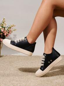 儿童时尚皮革运动鞋，防滑耐磨柔软休闲运动鞋；1 双男女通用可爱舒适帆布系带平底运动鞋，适合男孩和女孩；篮球运动鞋；网球圆头运动鞋