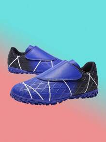 زوج واحد من أحذية كرة القدم للأطفال من جلد البولي يوريثان المقاوم للصدأ مع حماية من الانزلاق والرضوض ، أحذية رياضية للأطفال مناسبة للاستخدام اليومي في جميع الفصول